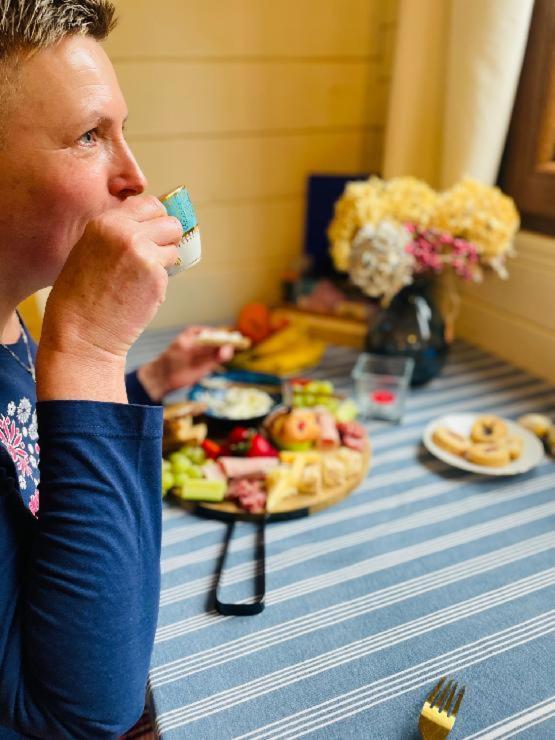 Glamour Maringotka V Np Ceske Svycarsko U Mluvicich Kamenu Stare Krecany Luaran gambar